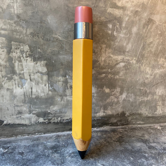 Lápiz gigante /  Giant pencil