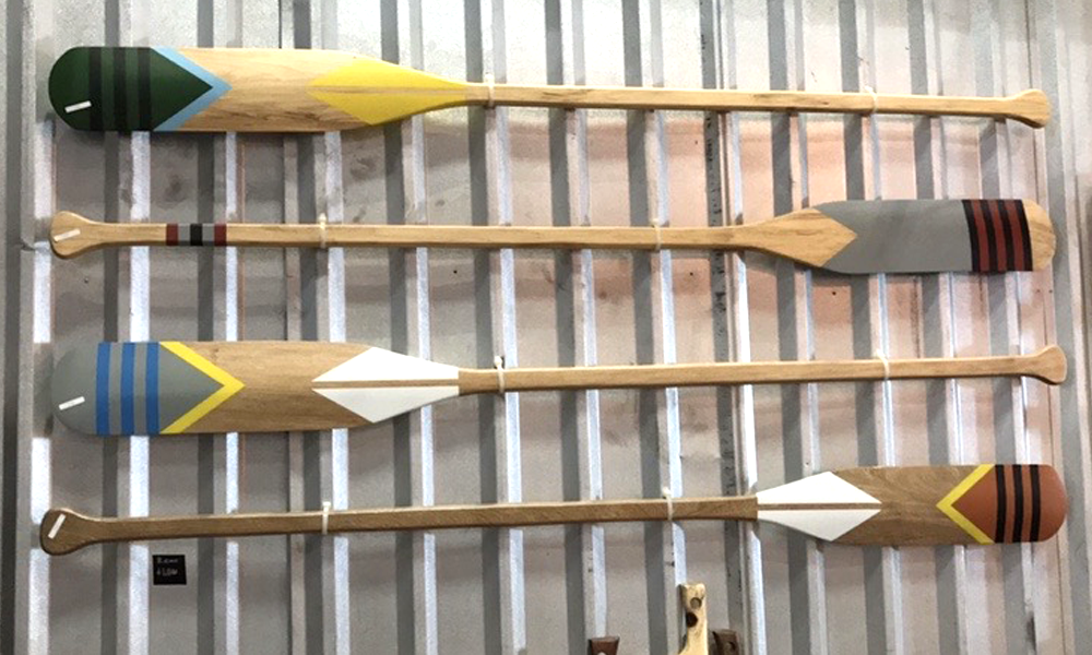 Remo decorativo de madera / Wooden rowing